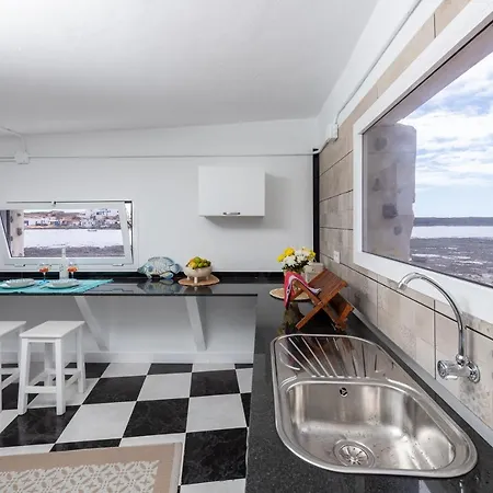 Vista Paraiso, Sea Breeze Facing The Sea La Oliva Exterior photo