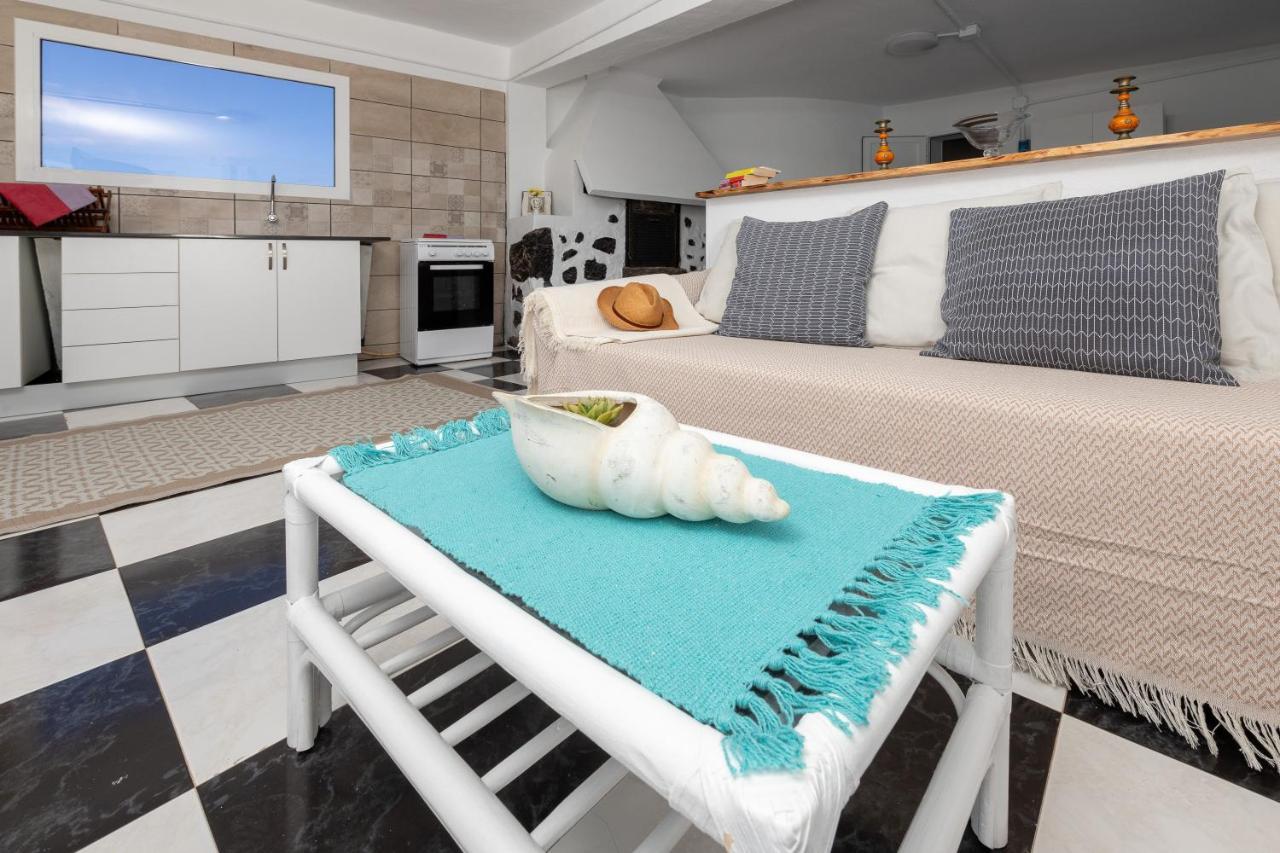 Apartment Vista Paraiso, Sea Breeze Facing The Sea La Oliva