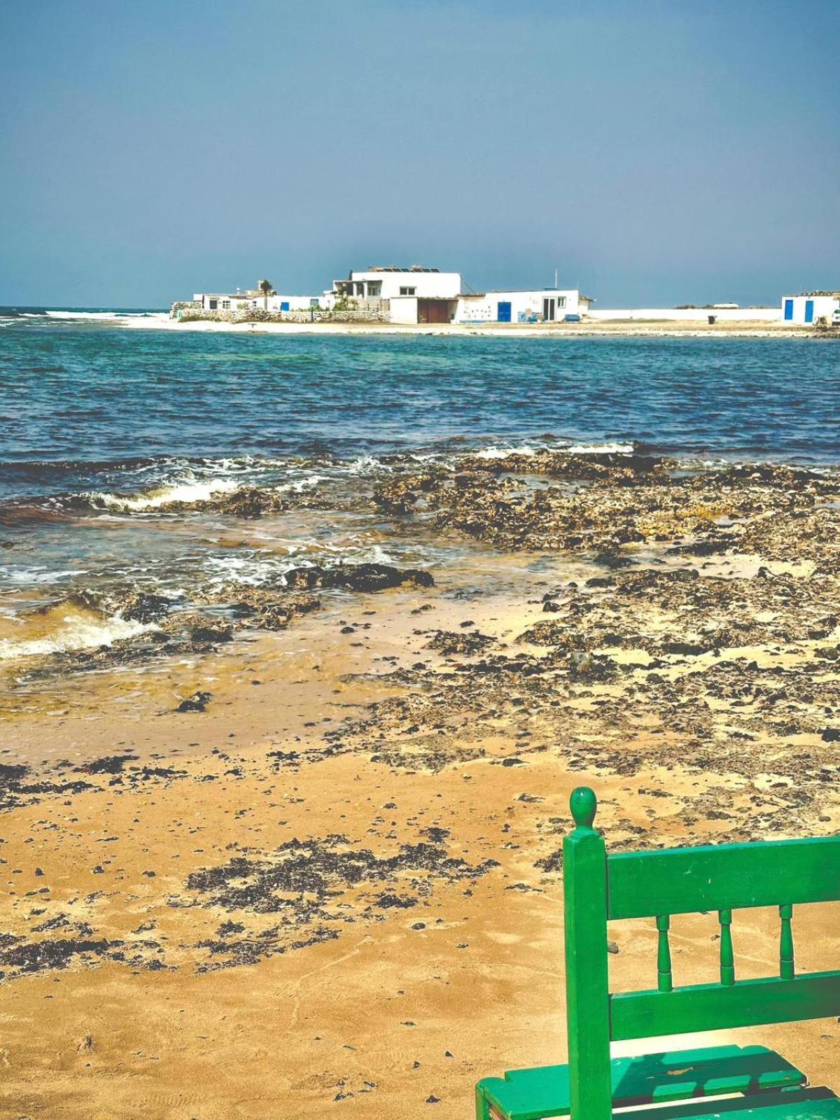 Apartment Vista Paraiso, Sea Breeze Facing The Sea *